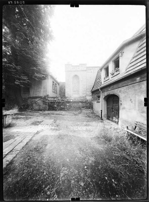 Großenhain, Mozartallee 123. Wohnhaus (Zschillesches Haus; 1881-1885). Hofansicht der Nebengebäude