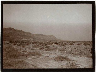 Blick nordwärts v. w. [wadi] sejal (?) [wadi es-sejal]