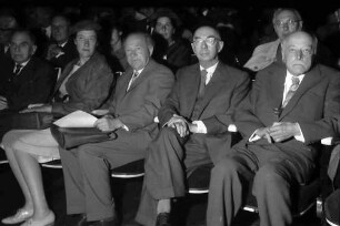 9. Tagung 1959 Physiker: Otto Hahn, Frau Heisenberg, Werner Heisenberg, Gustav Hertz, Max v. Laue
