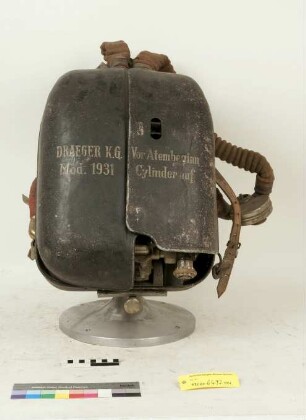 Dräger Kleingasschutz-Gerät Mod. 1931 Schulterschlauchtype