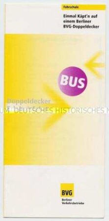 Informationsfaltblatt der BVG mit Einladung zu einer "Doppeldecker-Erlebnisfahrt"