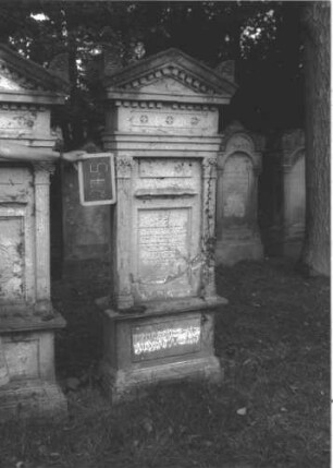 Grabstein 275