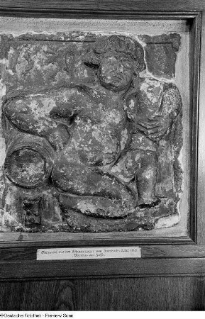 Steinrelief um 1530 des Auerbachkellers