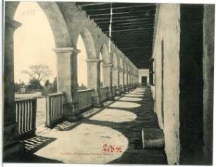 Santa Barbara. Corridor of the Santa Barabara Mission
