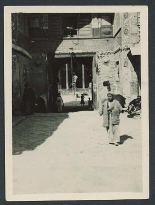 Einführungstor zur Moschee in Kerbala unweit Bagdad