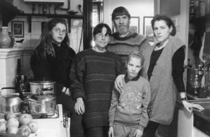 Familie B. (Gartenarchitektin, Grafiker) in der Küche