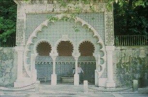Sintra. Brunnen im maurischen Stil