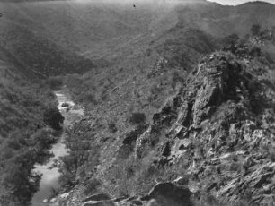 Flusstal : Flusstal im bolivianischen Hochland.