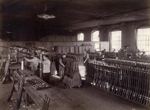 Deutsche Waffen- und Munitionsfabrik Berlin-Martinikenfelde. Gewehr-Regulierung