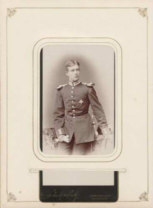 Unbekannt (Uniformierter)