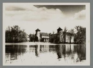 Mark Brandenburg. Schloß Rheinsberg (Uckermark) : Brandenburg. Schloss Rheinsberg. Seeseite