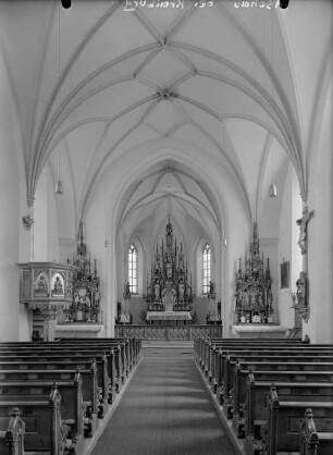 Katholische Pfarrkirche Sankt Mariä Himmelfahrt