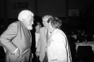 31. Tagung 1981 (29.6.-3.7.) Mediziner; Pressekonferenz: Konrad Lorenz und André F. Cournand, Frau Cournand, HG Mitte: Frau ?