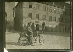 Mopedfahrer in der Freiburger Innenstadt