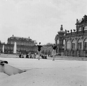 Zwinger Ballettprobe : Ballettprobe vor dem Wallpavillon im Dresdner Zwinger