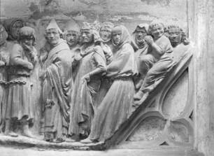 Relief vom ehemaligen Westlettner des Mainzer Domes: Die Seligen beim Jüngsten Gericht