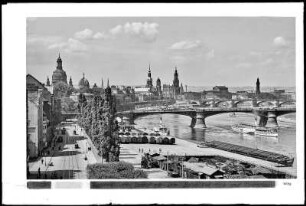 Dresden, Carolabrücke mit Frauenkirche, Residenzschloss, Katholischer Hofkirche und Semperoper