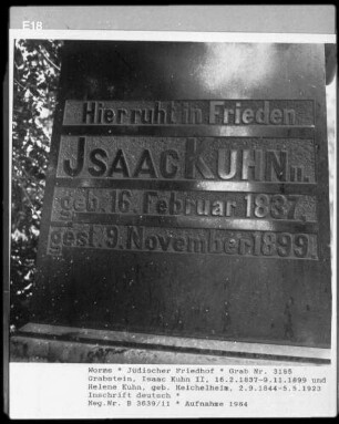Grabstein von Isaac Kuhn (+ 1899.11.09) und Helene Kuhn, geborene Heichelheim (+ 1923.05.05)