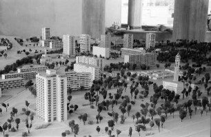 Berlin: Modell des Interbau; Vordergrund Hochhaus; Objekt I