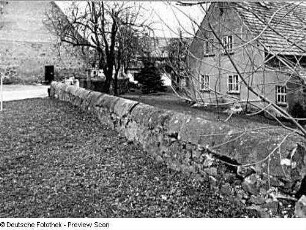 Bruchsteinmauer