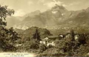 Das "Hôtel des Salines" in Bex vor dem Dent du Midi
