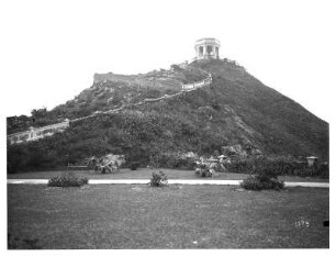 Hongkong. Blick zum Victoria Peak (552 m) mit Tempietto