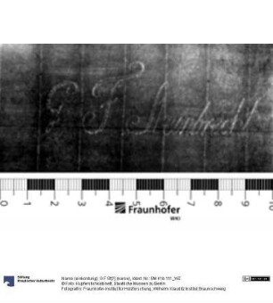 Name (einkonturig): G F St[?] (kursiv)