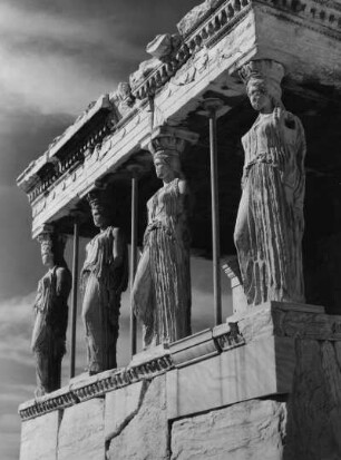 Karyatiden der Erechtheion-Vorhalle, Akopolis-Hügel, Athen, Griechenland, aus der Serie 'Die Welt des Tabaks'