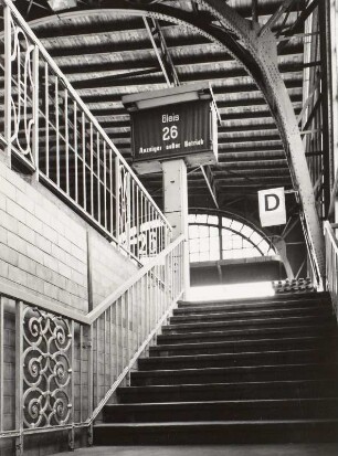 Leipzig Hauptbahnhof, Längsbahnsteighalle
