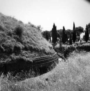 Cerveteri. Etruskische Nekropole della Banditaccia. Tumulus II an der Gräberstraße