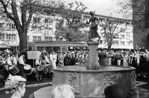 Basel: Einweihung des Vreneli Brunnen