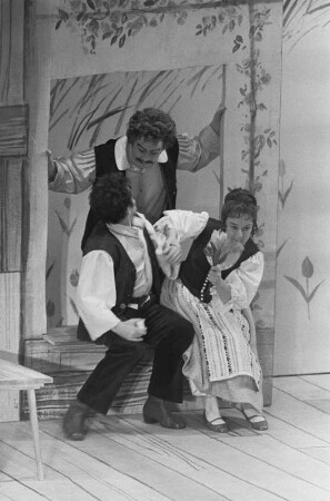 Szenenbilder aus "Zar und Zimmermann", komische Oper von Albert Lortzing. Deutsche Staatsoper Berlin, Premiere 21.03.1970 und Aufführung 24.03.1970