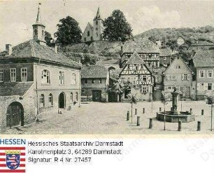 Zwingenberg an der Bergstraße, Marktplatz und Blick auf die Kirche