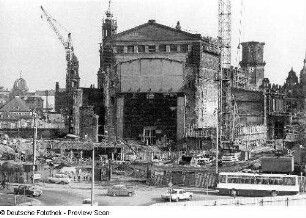 Opernhaus. Rohbauarbeiten am Funktionsgebäude und an der südlichen Seitenbühne