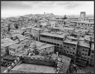 Blick vom Torre del Mangia über Siena