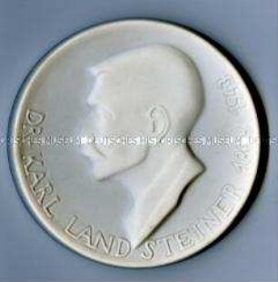 Plakette auf Karl Landsteiner