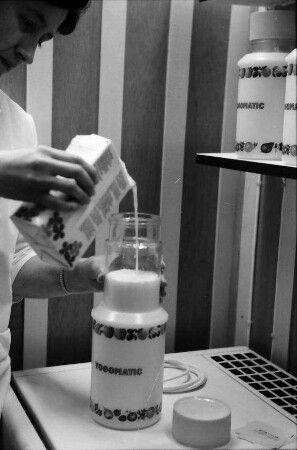 Basel: Yogomatik, Yoghurt-Apparat