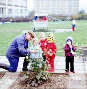 Kinder in der Kinderkombination Karl-Marx-Stadt