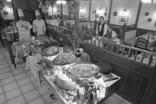 Neueröffnung des Restaurants "Sicilia Antica" in der Amalienstraße 63 - 65