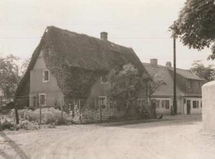 Bornitz, Strohdachhaus aum Ortsausgang nach Ganzig