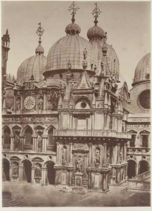 "Palazzo ducale. Corte Facciata dell'orologio".