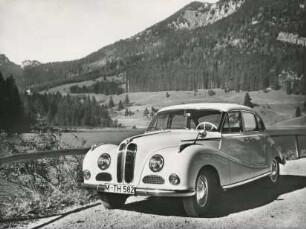 BMW Oberklassewagen "2600 L" und "3200 S" von Peter Szymanowski