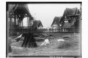 Bangkok Königspalast : Bangkok, Bau eines Gebäudeensembles aus Holz, 1910/1911