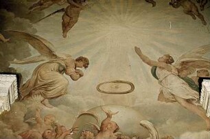 Südseite: Engel in Verehrung der Herrlichkeit Gottes