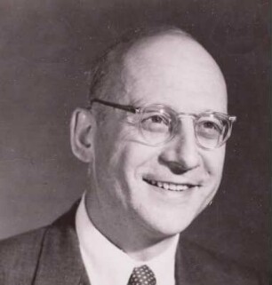 Porträt Franz Carl Weiskopf (1900-1955; Dichter). Fotografie 1955. Dresden: Deutsche Fotothek