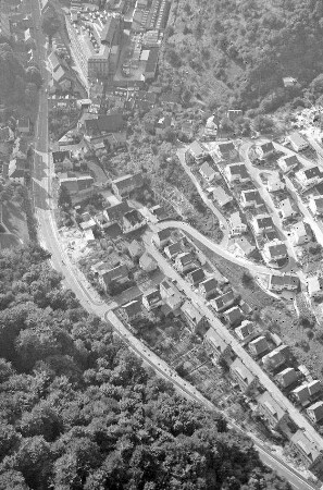 Dorf im Tal
