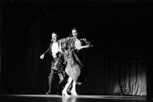 Berlin: Kabarett der Komiker; Earl Leslie und Flora Duane; Tanz