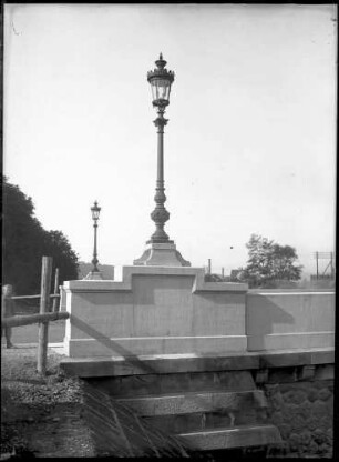 Filsbrücke (Sonnenbrücke) Göppingen Pfeiler mit Laterne