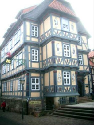 Rathaus - Kirchhof im Nordwesten - Rathaus (Jahr 1556)-in Übersicht (Fachwerk)