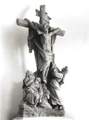 Grabmal Balthasar Permosers : Grabmal Balthasar Permosers. Sandstein; Höhe 3,42 m (1730/1731; B. Permoser). Dresden-Friedrichstadt, Alter Katholischer Friedhof, Kapelle